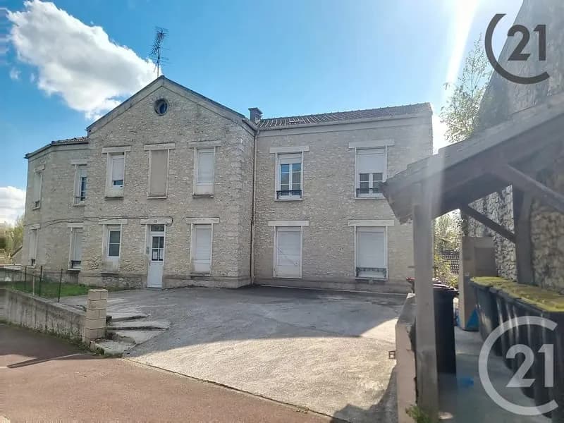 Immeuble de rapport 2 pièces 408 m² - Photo 1