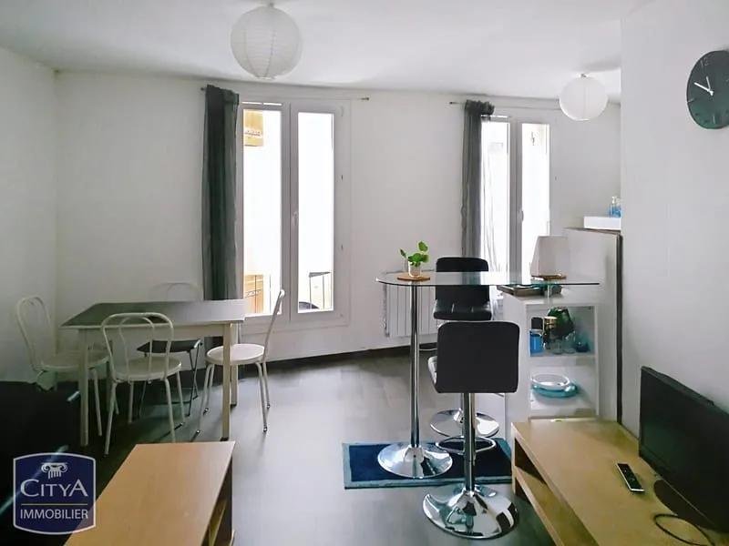 Immeuble - Photo 1