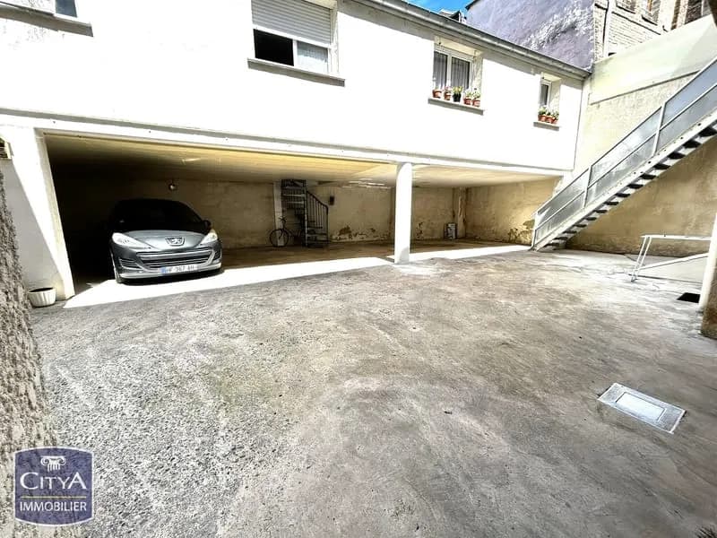 Immeuble - Photo 1