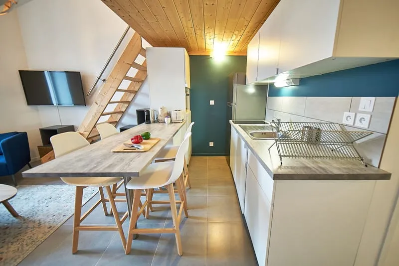 Immeuble mixte en pleine propriété, 4 appartements et un local commercial au RDC - Photo 1