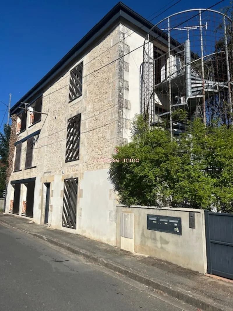 Ensemble immobilier - Photo 1