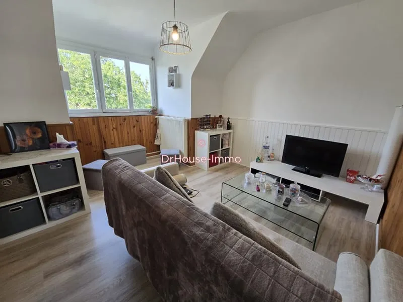 CHÂTELLERAULT - IMMEUBLE À FORTE RENTABILITÉ (9% net) - 2 APPARTEMENTS LOUÉS (T3 + T4) - LOCATAIRES EN PLACE - Photo 1