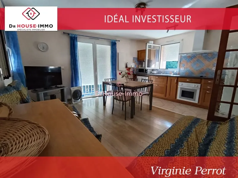 Ensemble immobilier composé de 3 logements avec terrasse, jardinet et garage. - Photo 1