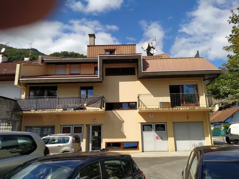 IMMEUBLE LOCATIF ENTRETENU - Photo 1
