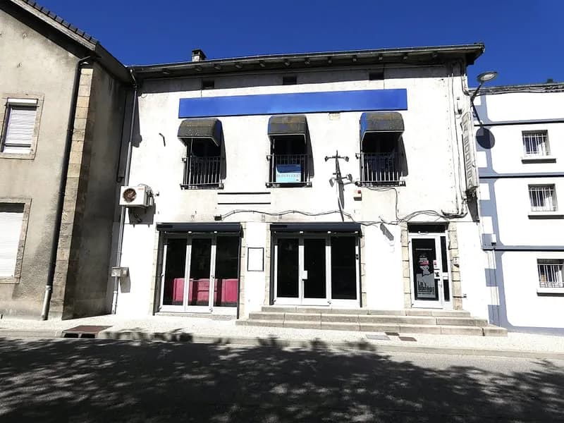 Immeuble 470 m² avec appartement et fort potentiel, Le Cheylard (07) - Photo 1