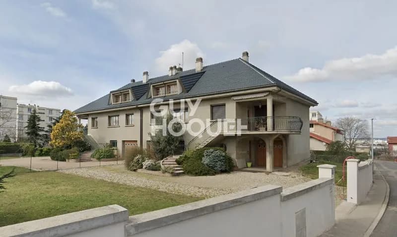 Immeuble - Photo 1