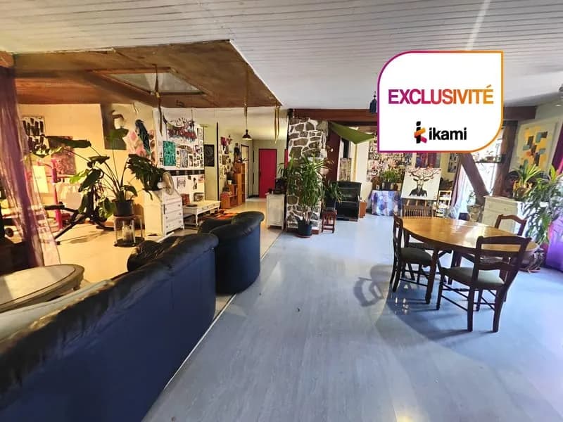 Ensemble immobilier avec terrain de 1 000 m2 et stationnemen - Photo 1