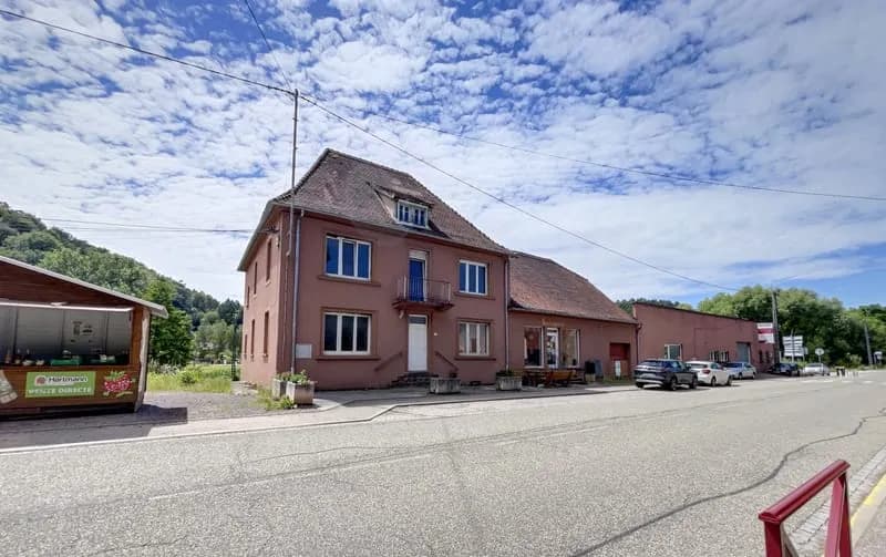 Immeuble mixte habitation/local commercial d'une superficie - Photo 1