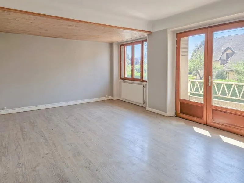 Spécial investissement : T3 80 m2 + 2 plateaux de 75 et 116 - Photo 1