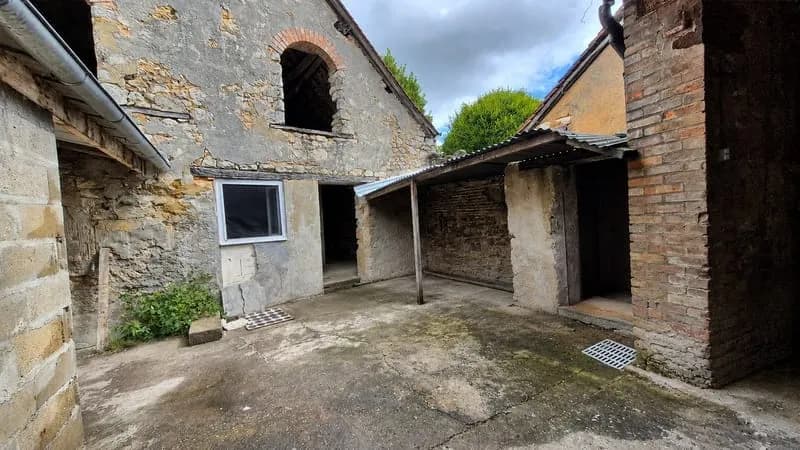 Immeuble de caractère avec potentiel locatif Louplande - Photo 1