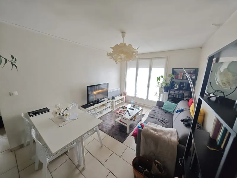 Opportunité d'Investissement Rare Immeuble Mixte à Haut Re - Photo 1