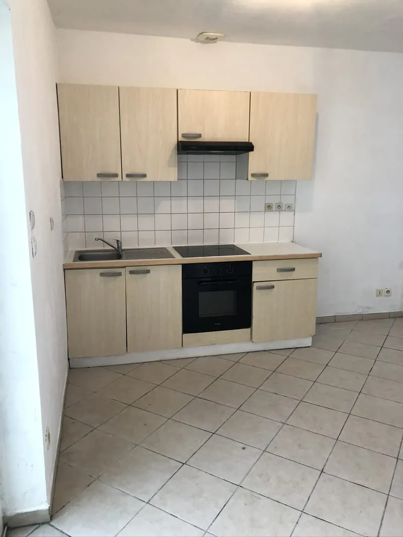 IMMEUBLE DE RAPPORT 4 LOGEMENTS ENTIÈREMENT LOUÉ RENTABIL - Photo 1