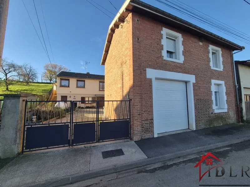 ENSEMBLE IMMOBILIER DE 2 MAISONS AVEC JARDIN - Photo 1