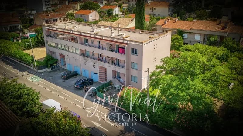 Immeuble de rapport 5 appartements et 5 garages La Seyne-sur - Photo 1