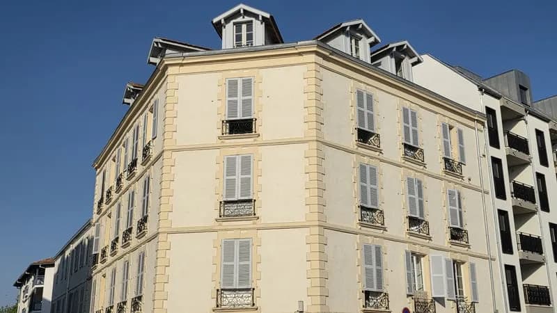 BAYONNE - SAINT ESPRIT - IMMEUBLE 920m2 - Photo 1