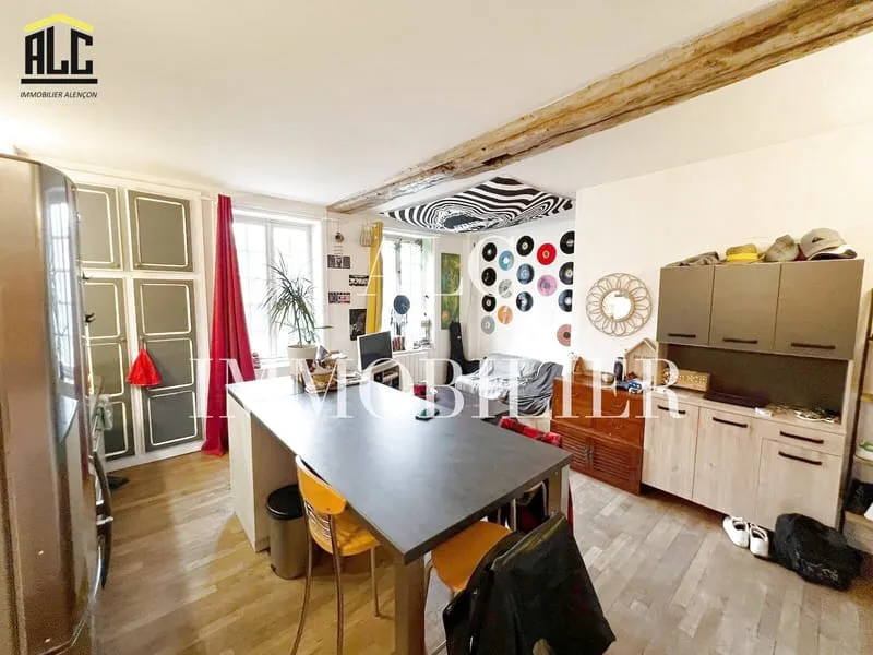 Immeuble de 180 m2 à vendre dans le secteur de Saint-Céneri- - Photo 1