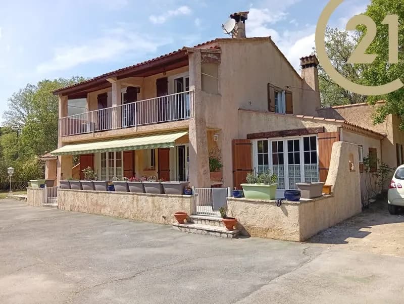 VENTE- FAYENCE - Ensemble immobilier composé de trois logeme - Photo 1