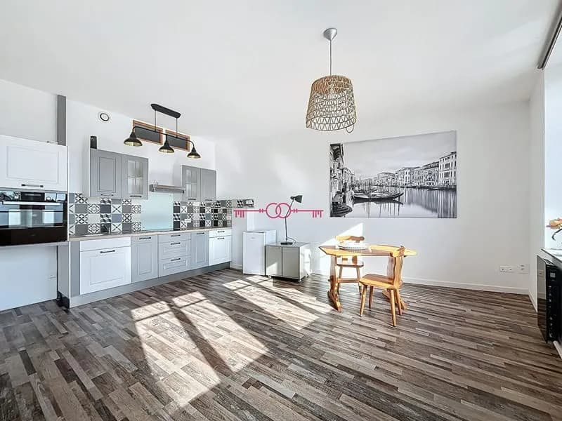 Secteur Witry-lès-Reims, immeuble avec appartements et local - Photo 1