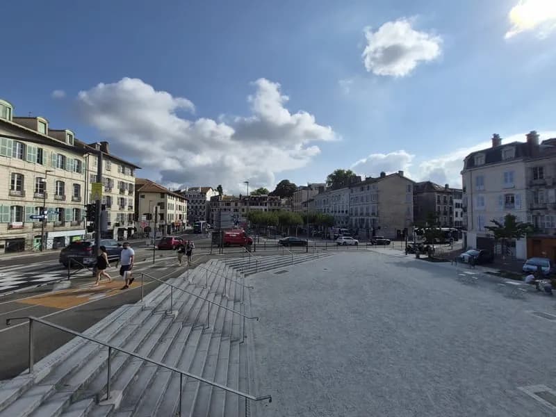 Bayonne - ST ESPRIT - Immeuble - Photo 1