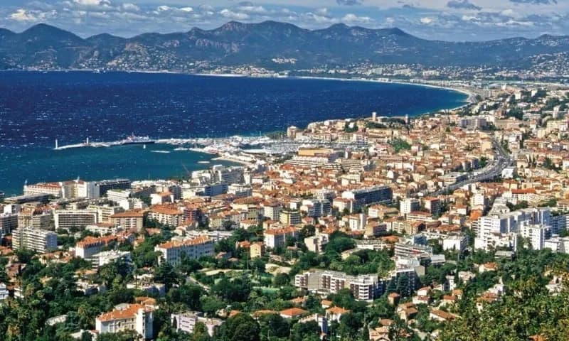 CANNES IMMEUBLES 540M2 - Photo 1