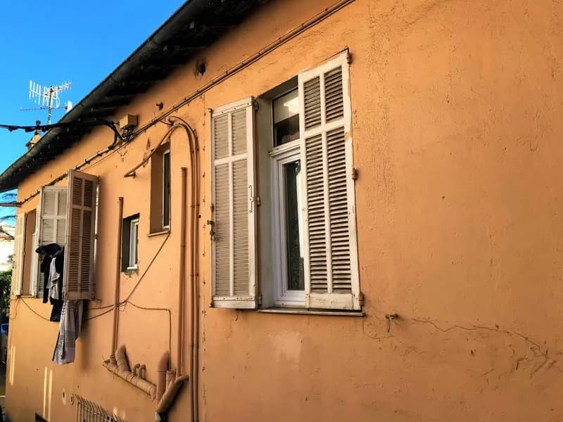 CANNES IMMEUBLE DE RAPPORT 4APTS 7% RENTABILITE 347200EUR - Photo 1
