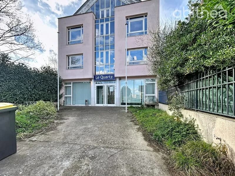 Opportunité d'investissement. A vendre Immeuble de bureaux s - Photo 1