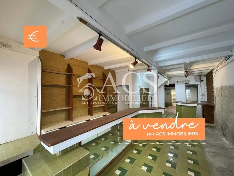 Immeuble A VENDRE A FORT DE FRANCE - Photo 1