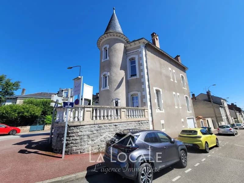 Immeuble à usage de bureaux avec 7 parkings - Photo 1