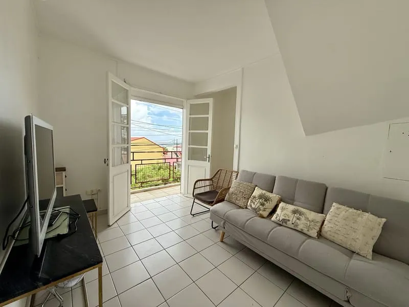 EXCLUSIVITÉ - IMMEUBLE DE RAPPORT - VUE MER - BASSE TERRE CE - Photo 1