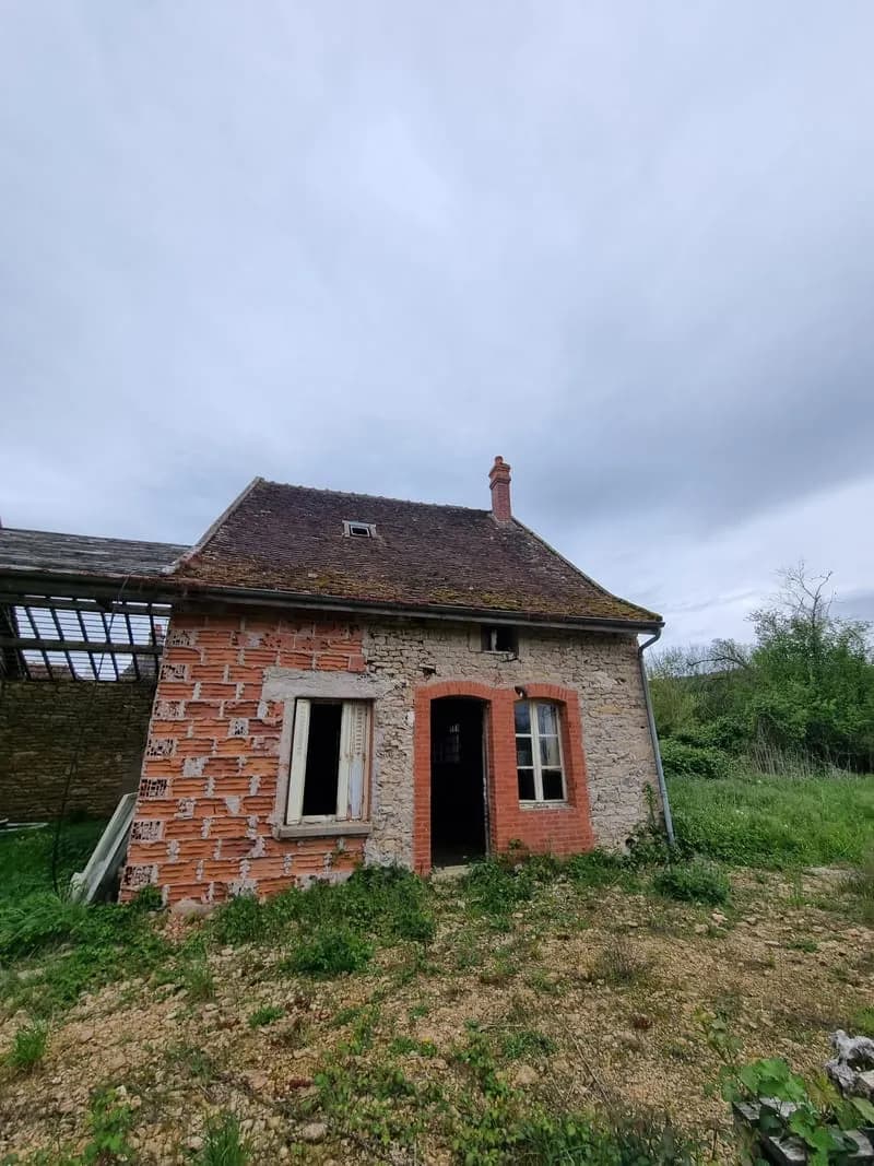 Ensemble immobilier à rénover - Photo 1