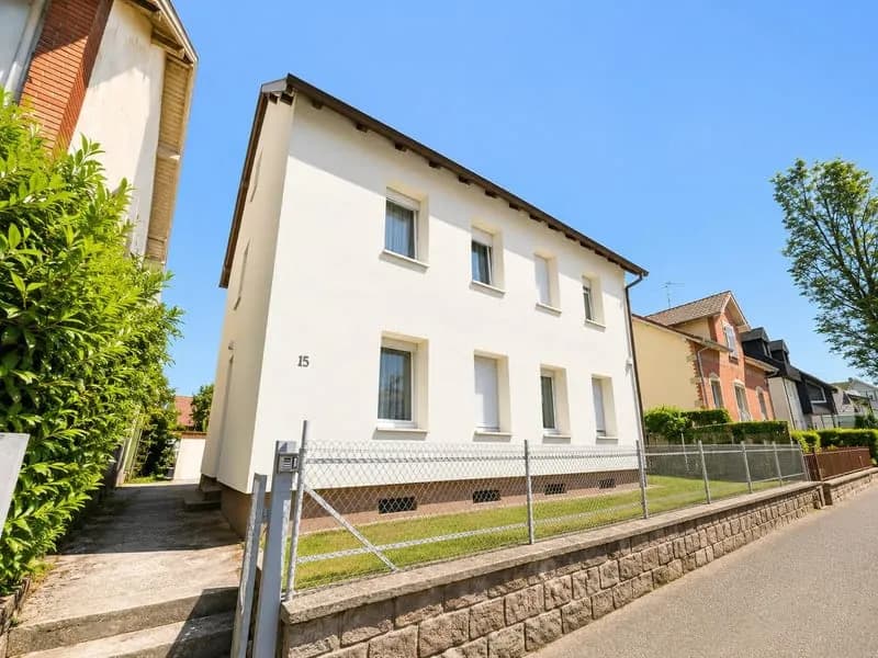 Immeuble 9 pièces avec 3 appartements - 169m2 - Photo 1