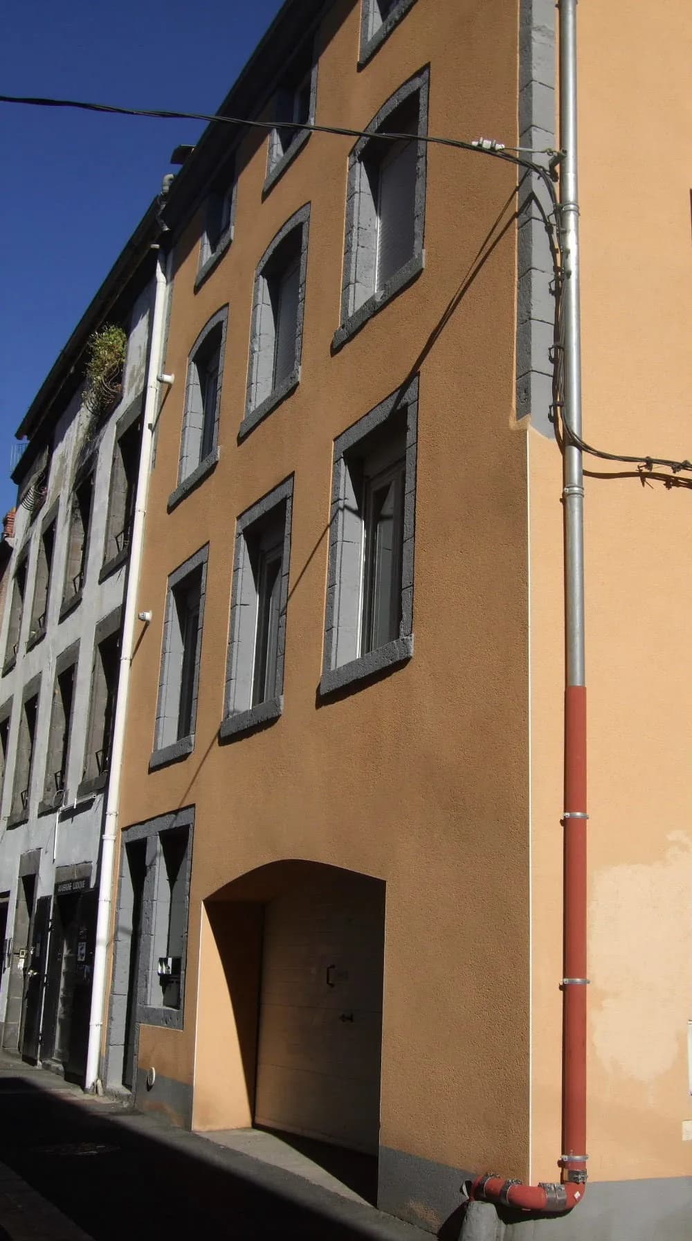 IMMEUBLE DE RAPPORT - Photo 1