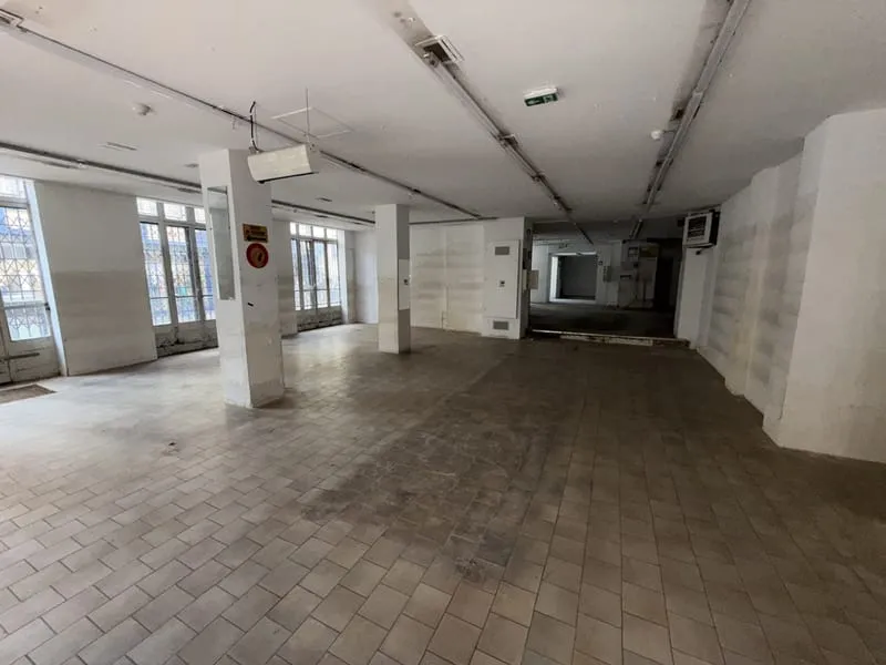 EXCLUSIVITE Deux immeubles mixtes communicants à vendre - Photo 1