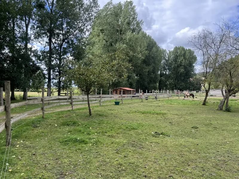 BEL ENSEMBLE IMMOBILIER 5 HECTARES DANCOURT - Photo 1