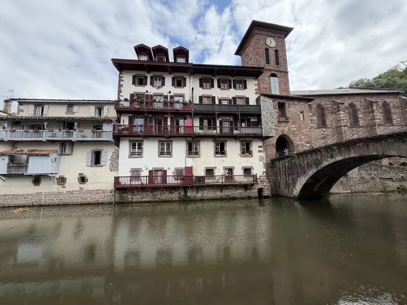 Au coeur de la vieille ville, ensemble de 4 logements dans u - Photo 1