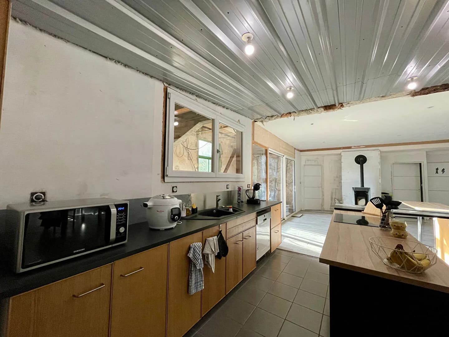 ENSEMBLE IMMOBILIER A USAGE COMMERCIAL ou ARTISANAL et D'HAB - Photo 1