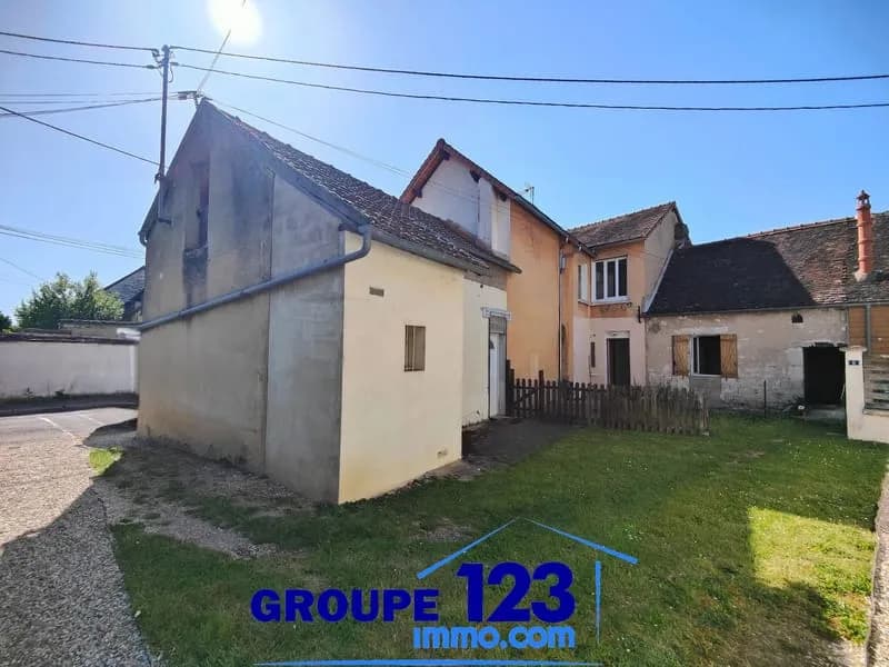 Ensemble immobilier avec 2 logements et local professionnel - Photo 1