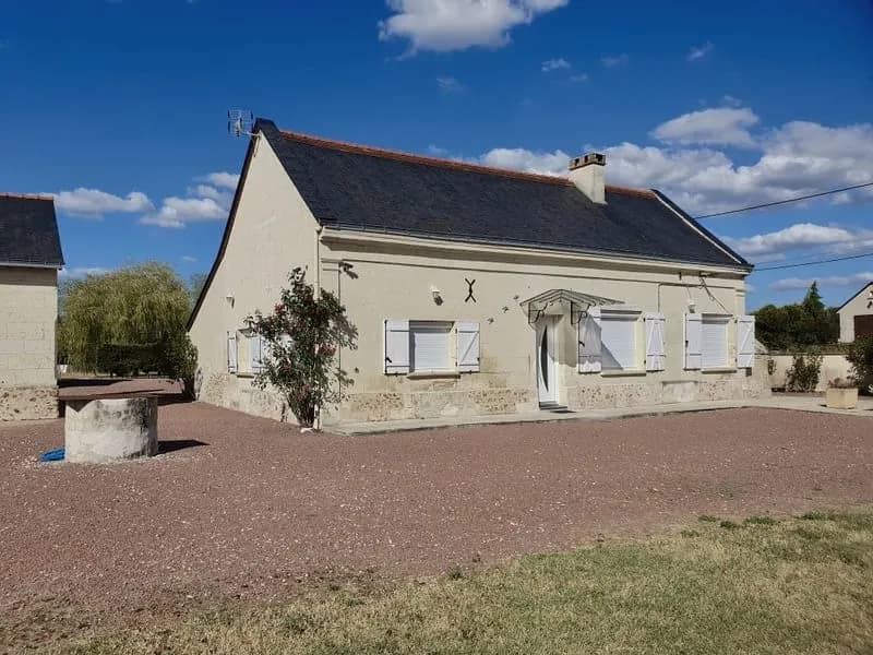 Ensemble immobilier en tuffeau avec dépendances sur un terra - Photo 1
