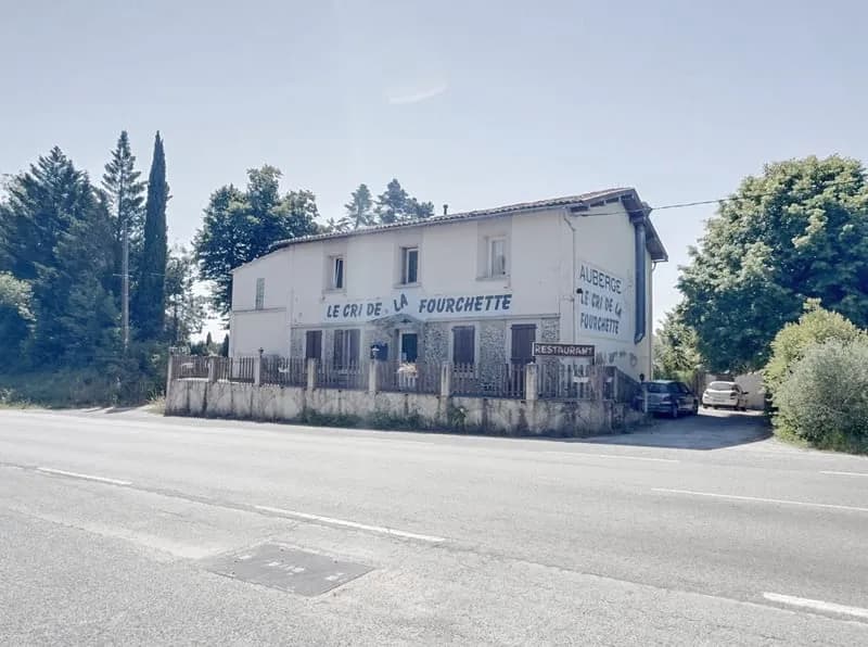 Immeuble de 250m2 pour investir avec 5 chambres à Puylaurens - Photo 1