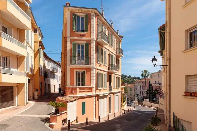 Immeuble de 8 lots rénovés à vendre au coeur du Cannet Mairie - Photo 1