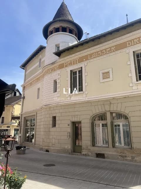 Immeuble de caractère - Photo 1