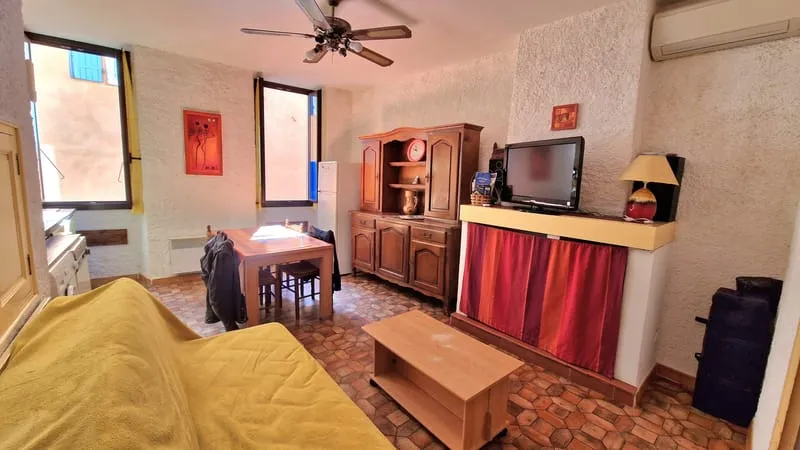 Centre ville maison de village + local commercial - Photo 1