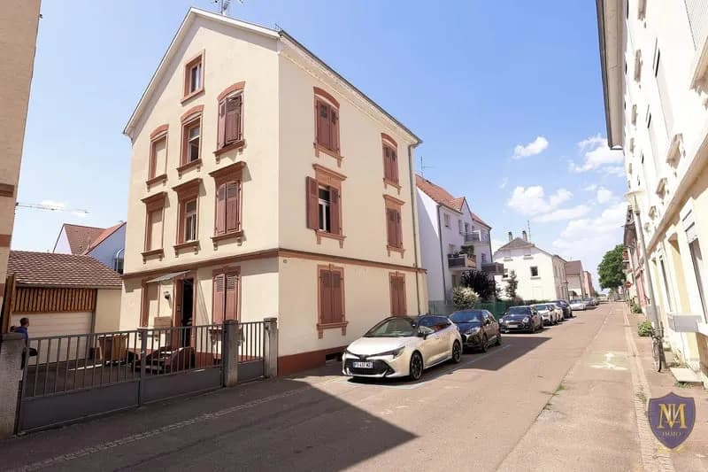 SAINT-LOUIS PROCHE CENTRE IMMEUBLE DE 4 APPARTEMENTS - Photo 1