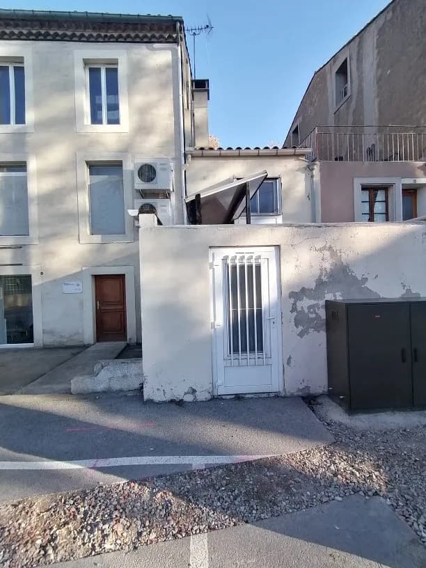 Immeuble à rénover au centre ville de Lézignan Corbières - Photo 1
