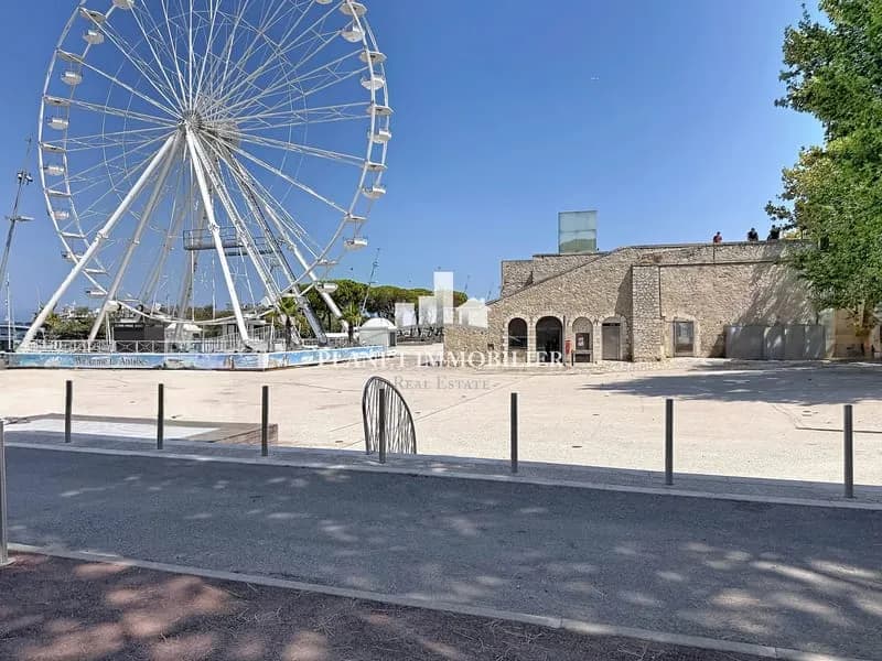 ANTIBES PORT VAUBAN IMMEUBLE A VENDRE - Photo 1