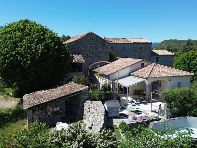 À Vendre Ensemble Immobilier de Caractère Sud Ardèche - Photo 1