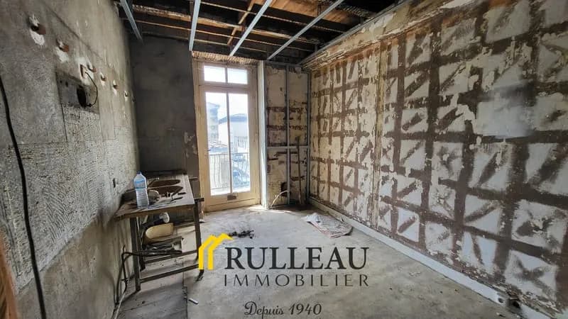 Immeuble de rapport de 130 m2 en hyper-centre de Saint-André - Photo 1