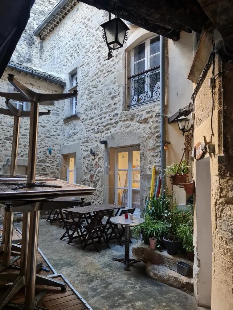 Immeuble de caractère au coeur de Grignan - Photo 1