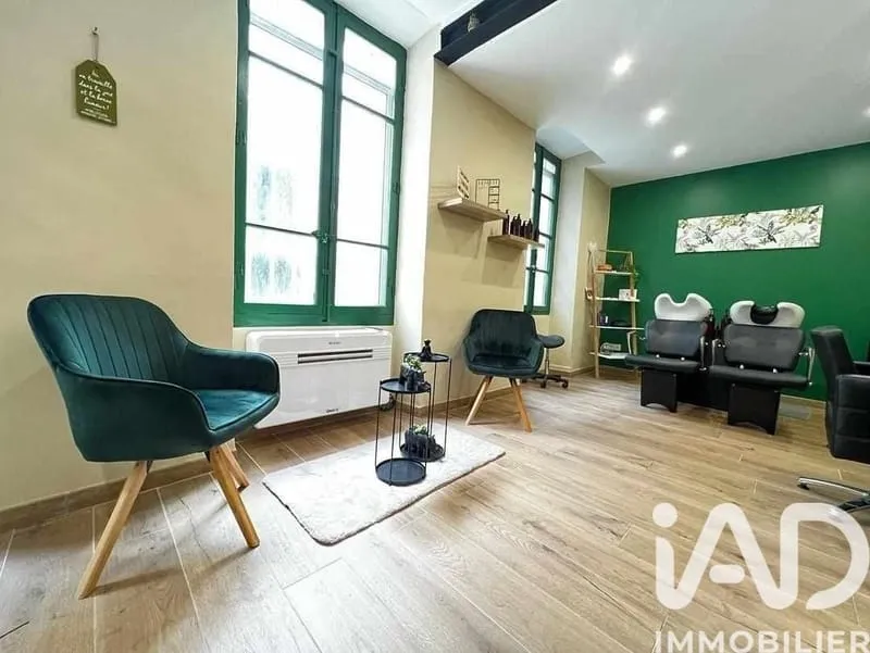 Bâtiment - Photo 1