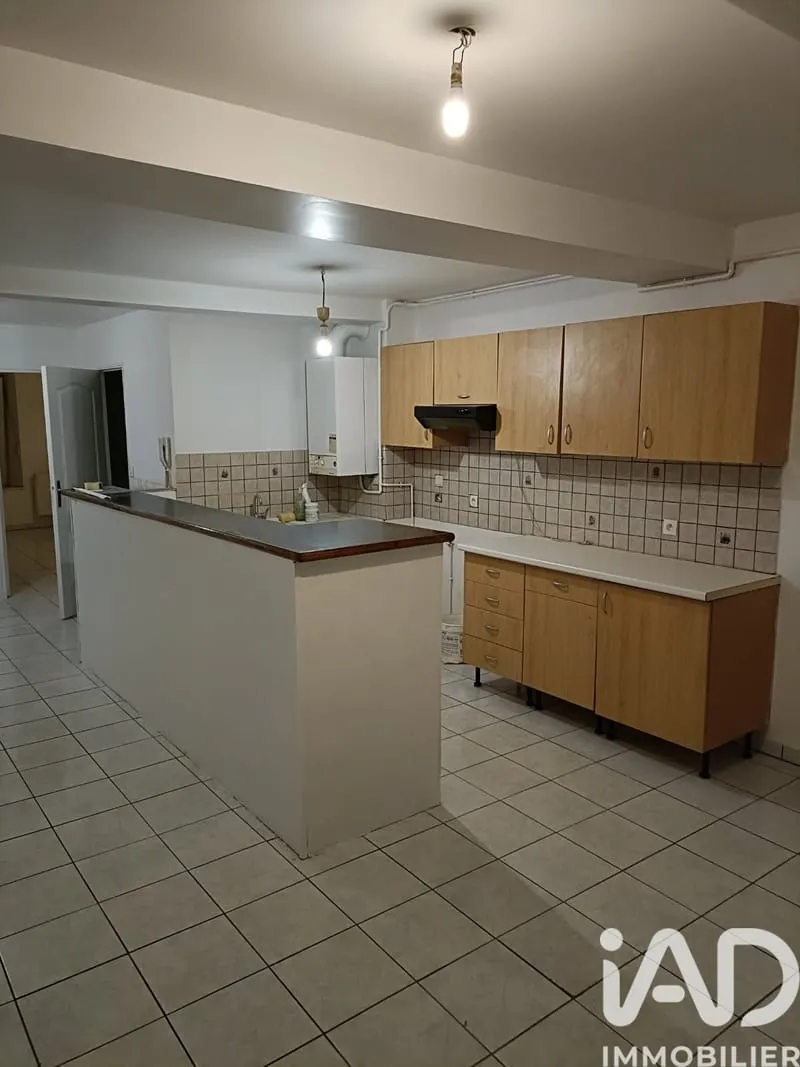 Bâtiment 200 m² - Photo 1